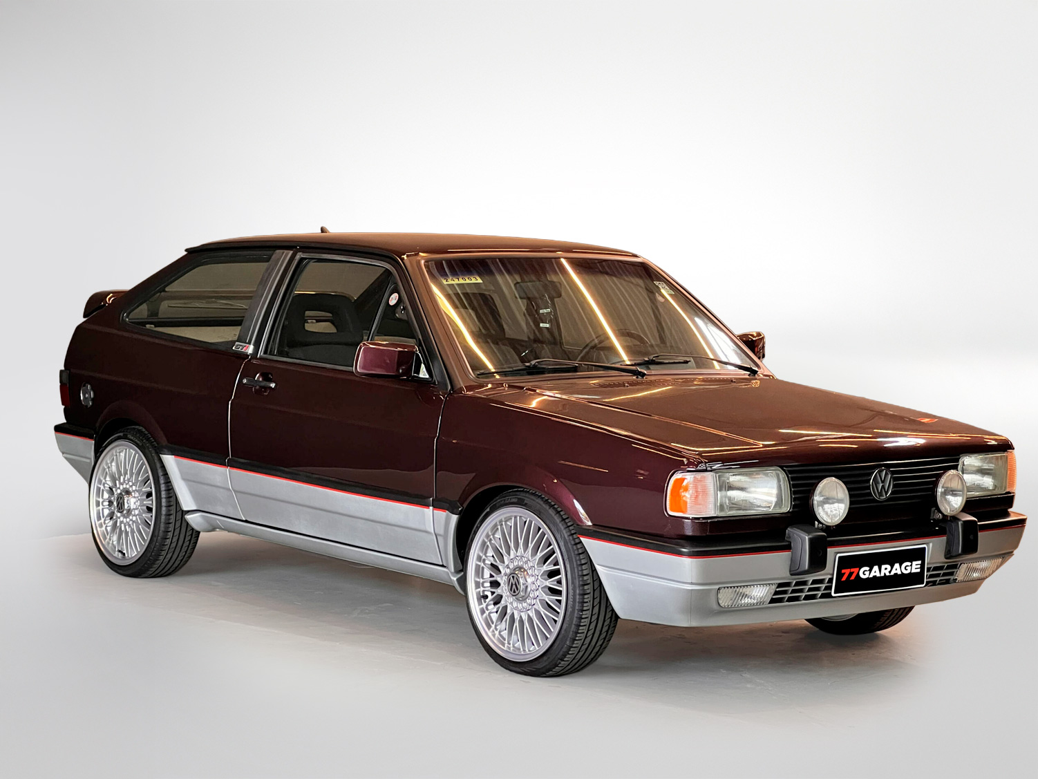 02Volkswagen-Gol-GTi