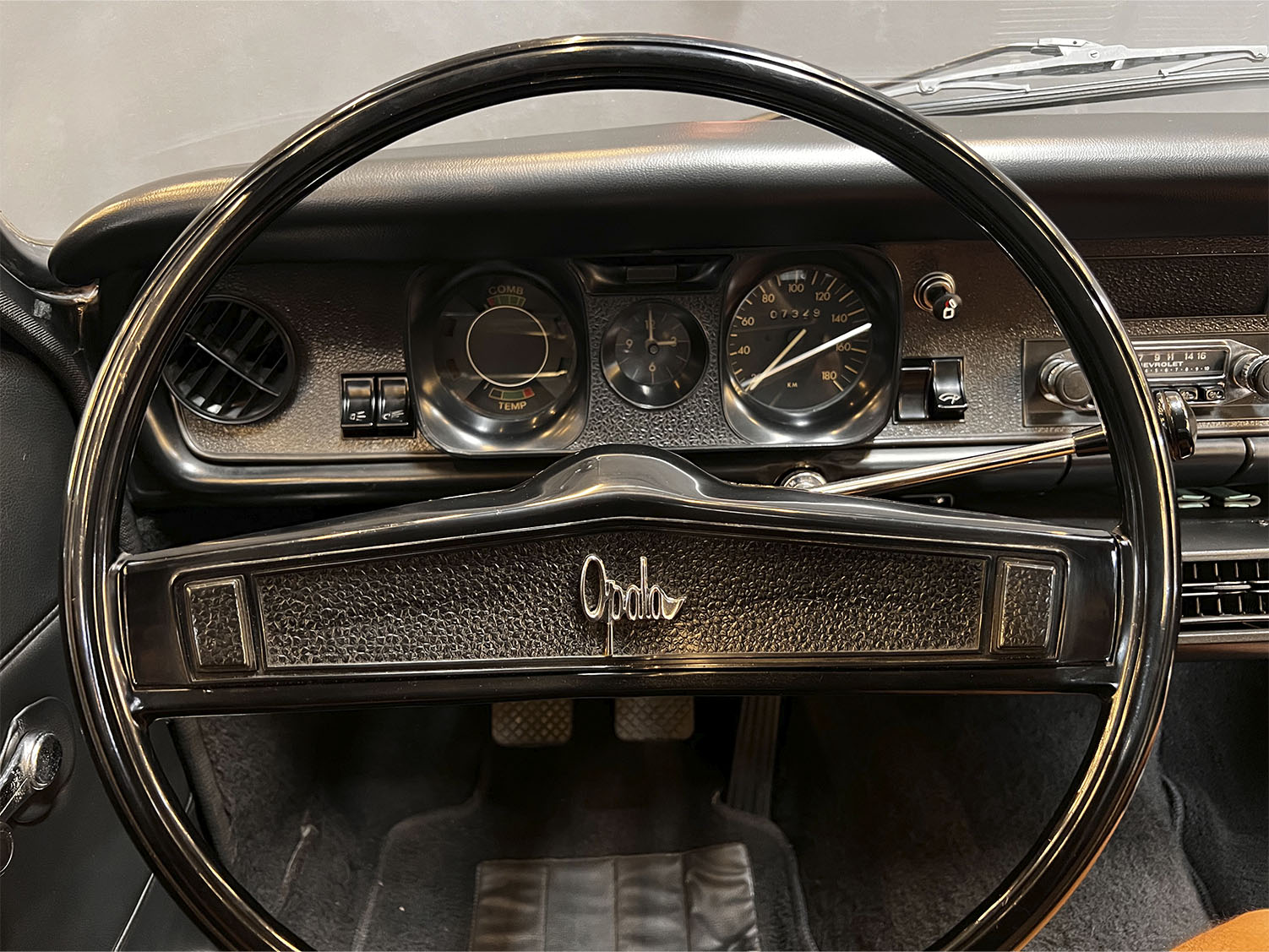 Chevrolet Opala de luxo_0004_IMG_6529