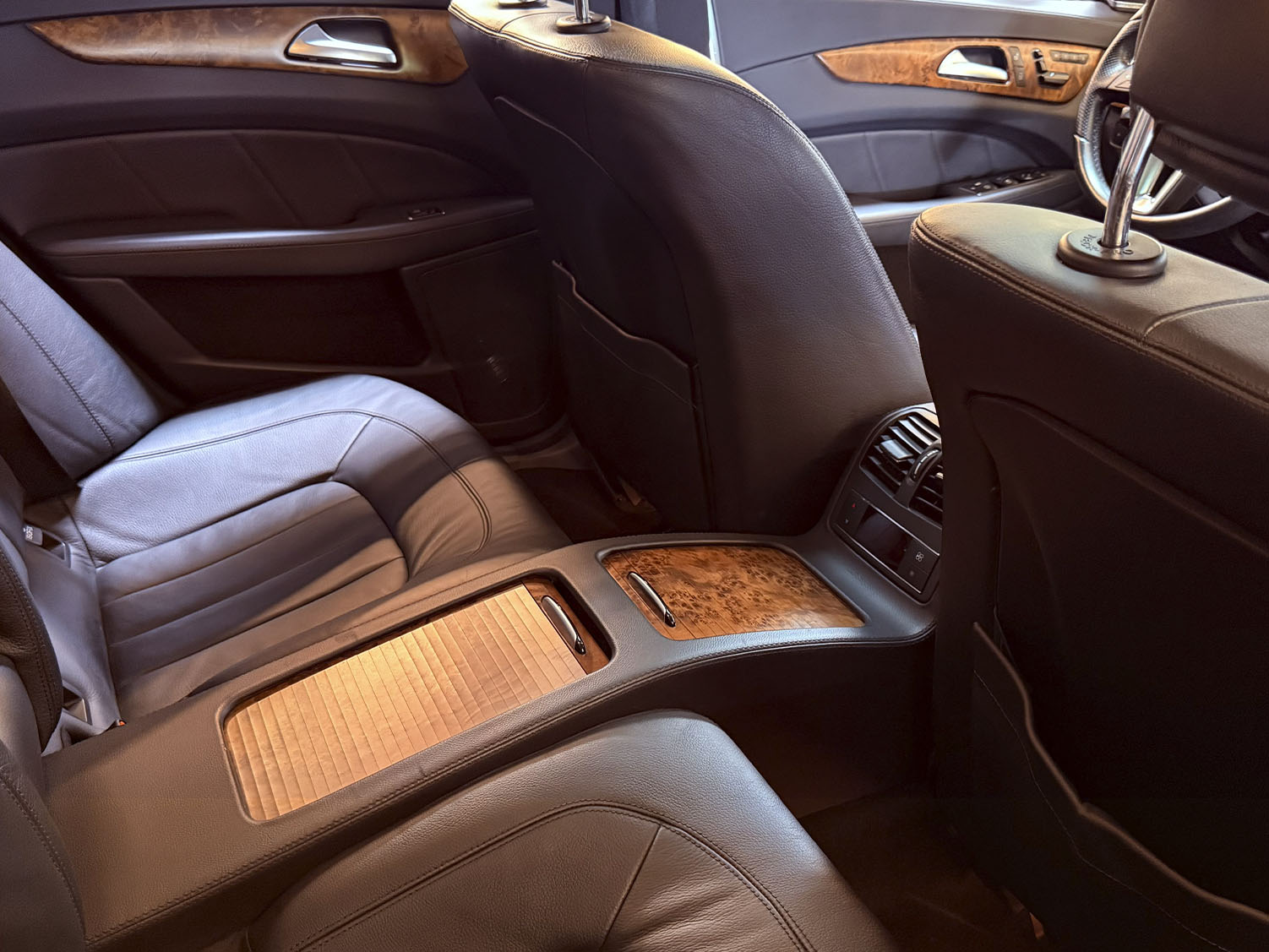 Mercedes-benz-CLS_0002_IMG_5428