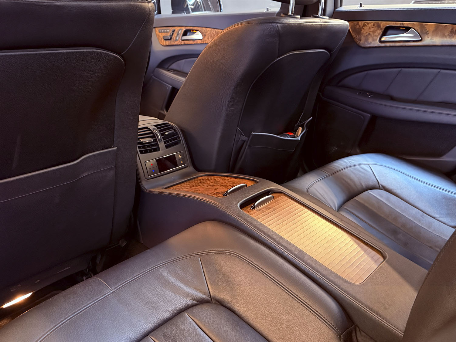 Mercedes-benz-CLS_0009_IMG_5412